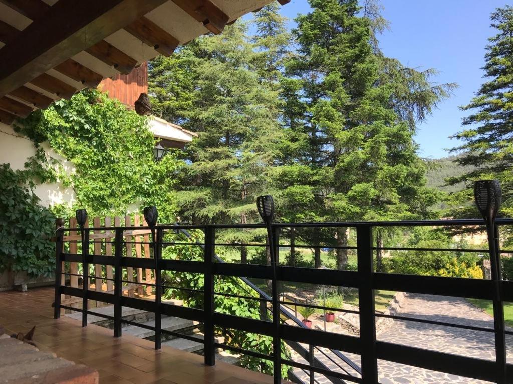 Els Avets De La Muga Bed & Breakfast Sant Llorenc de la Muga Dış mekan fotoğraf